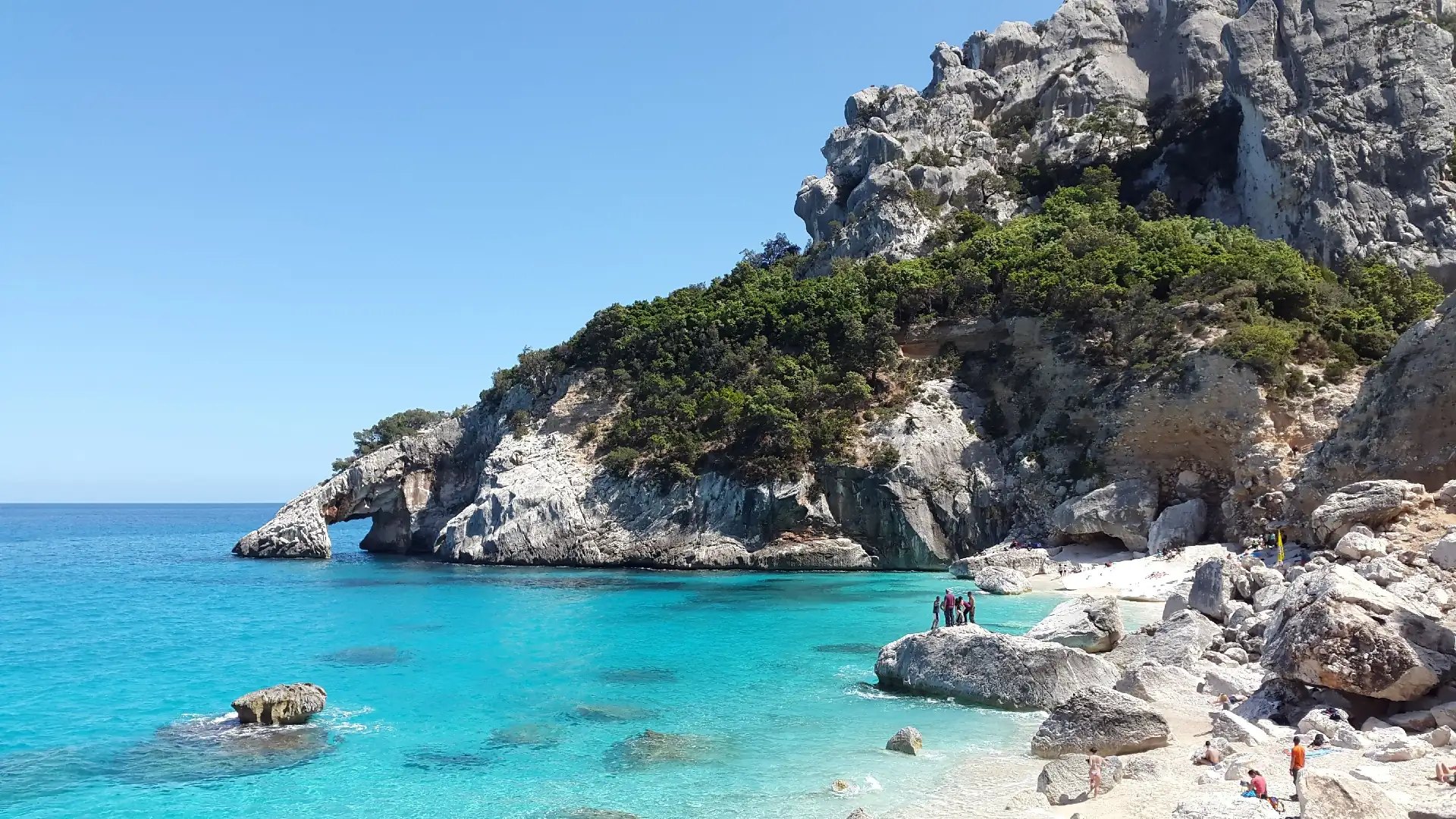 Visite guidée à Cala Gonone, Italie : l’évasion sarde de vos rêves